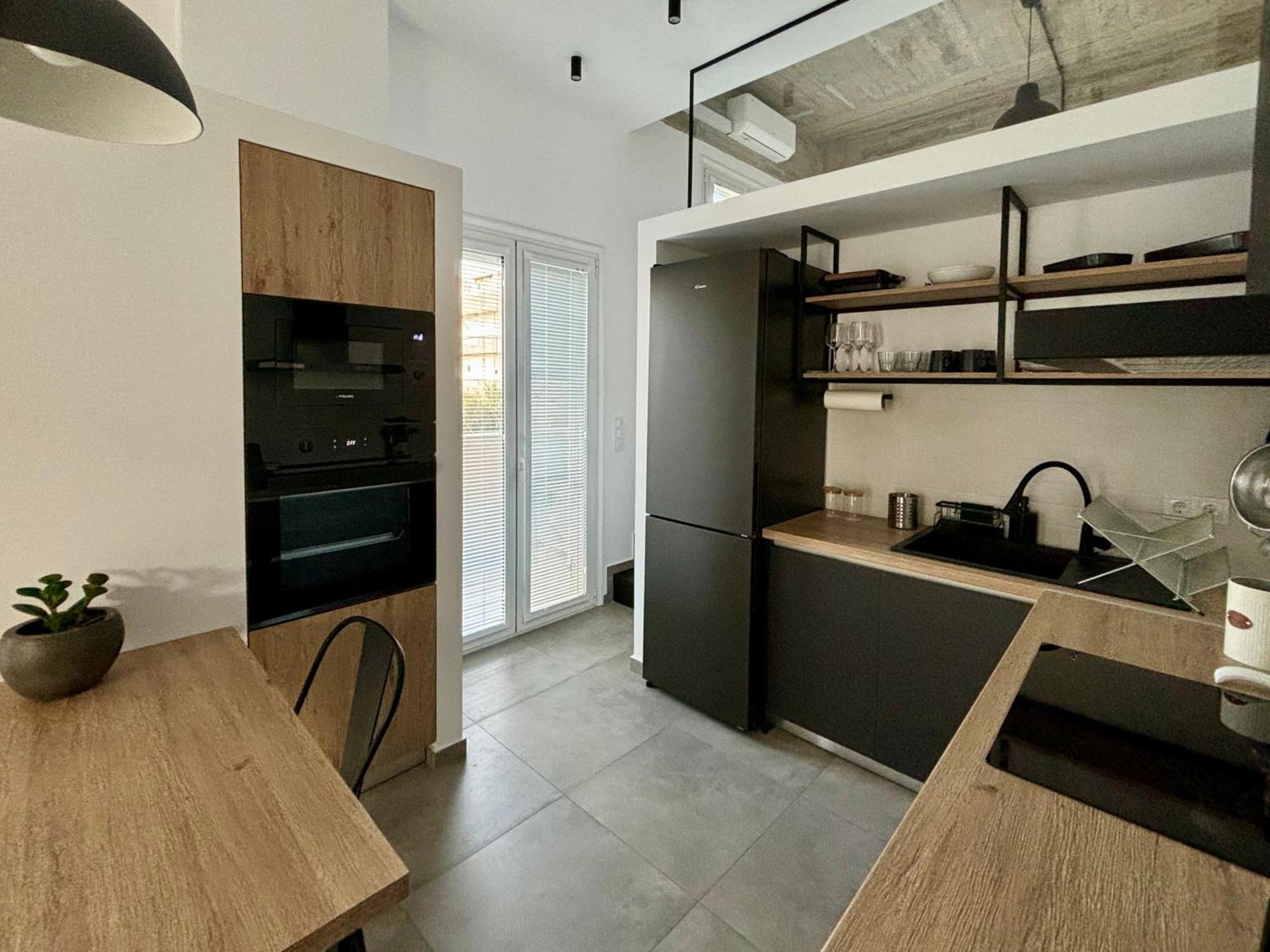 Industrial Loft Comfort Living Heraklion Exteriör bild