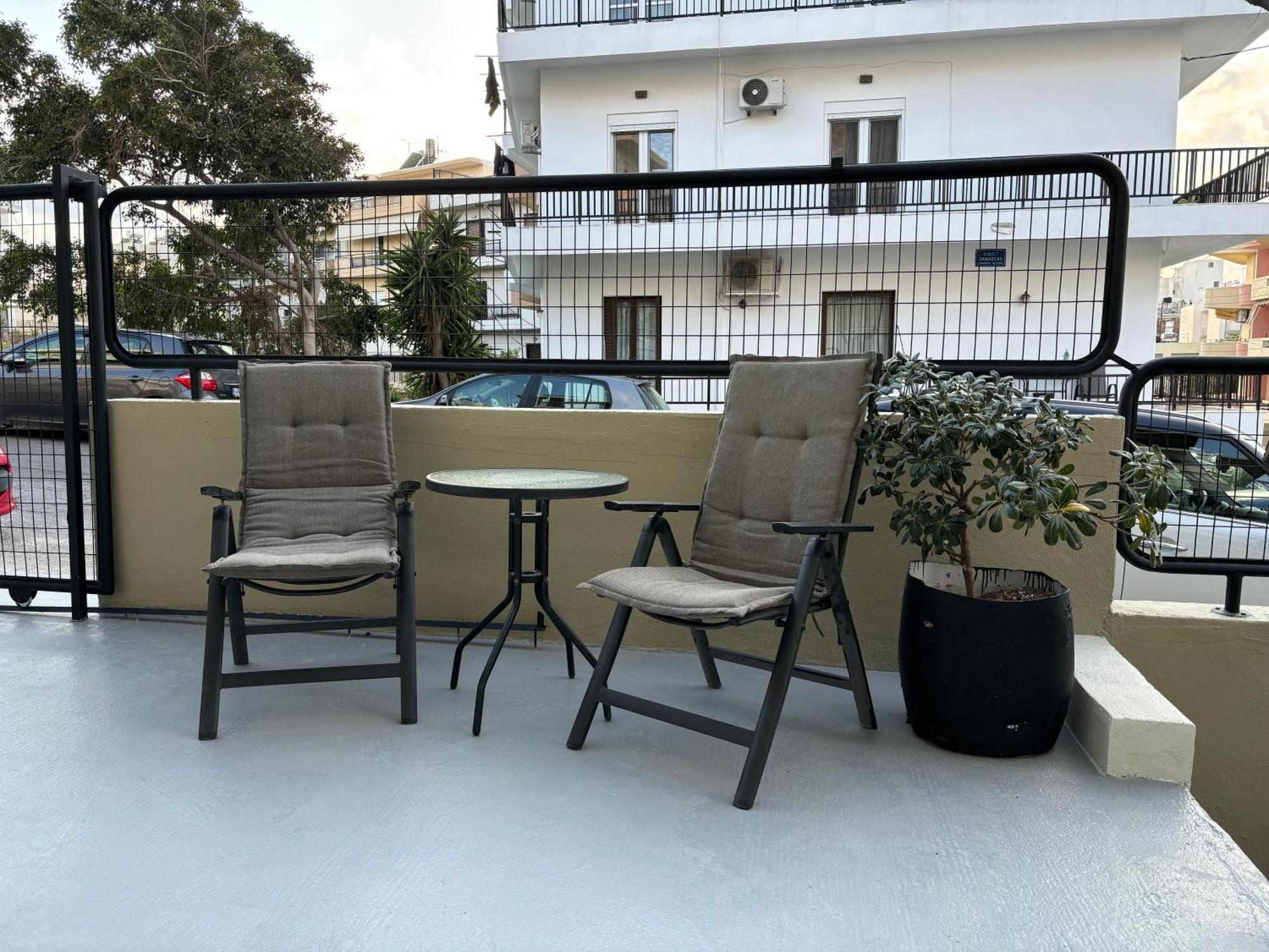 Industrial Loft Comfort Living Heraklion Exteriör bild